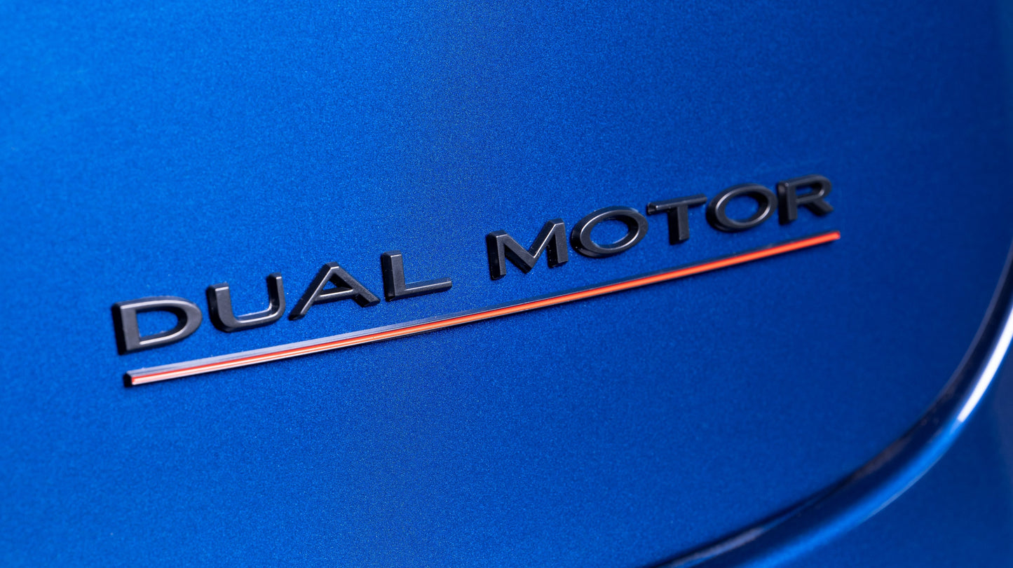 Dual Motor Schriftzug für das Tesla Model 3/Y-1
