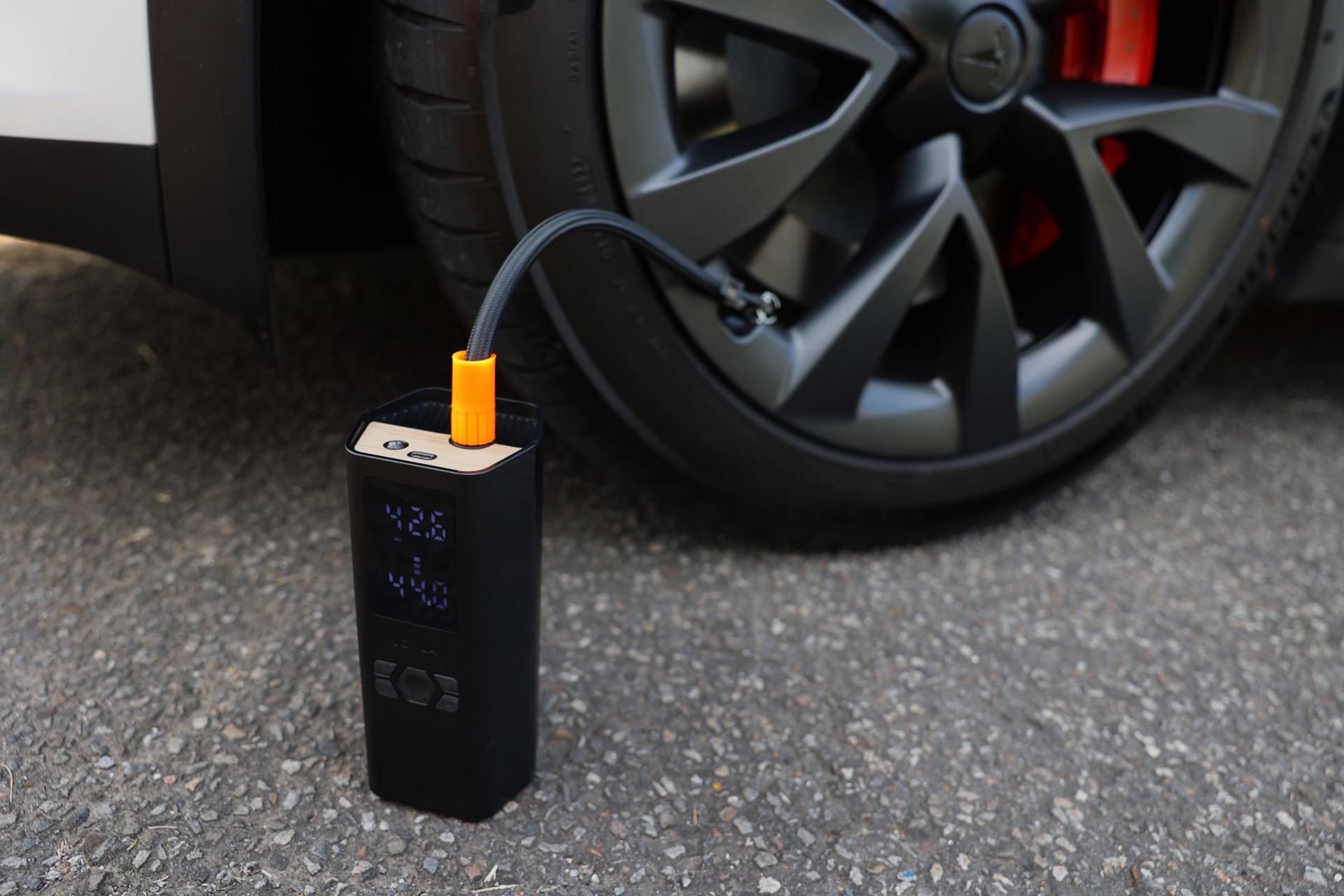 100W Portable Air Compressor for Tesla-3