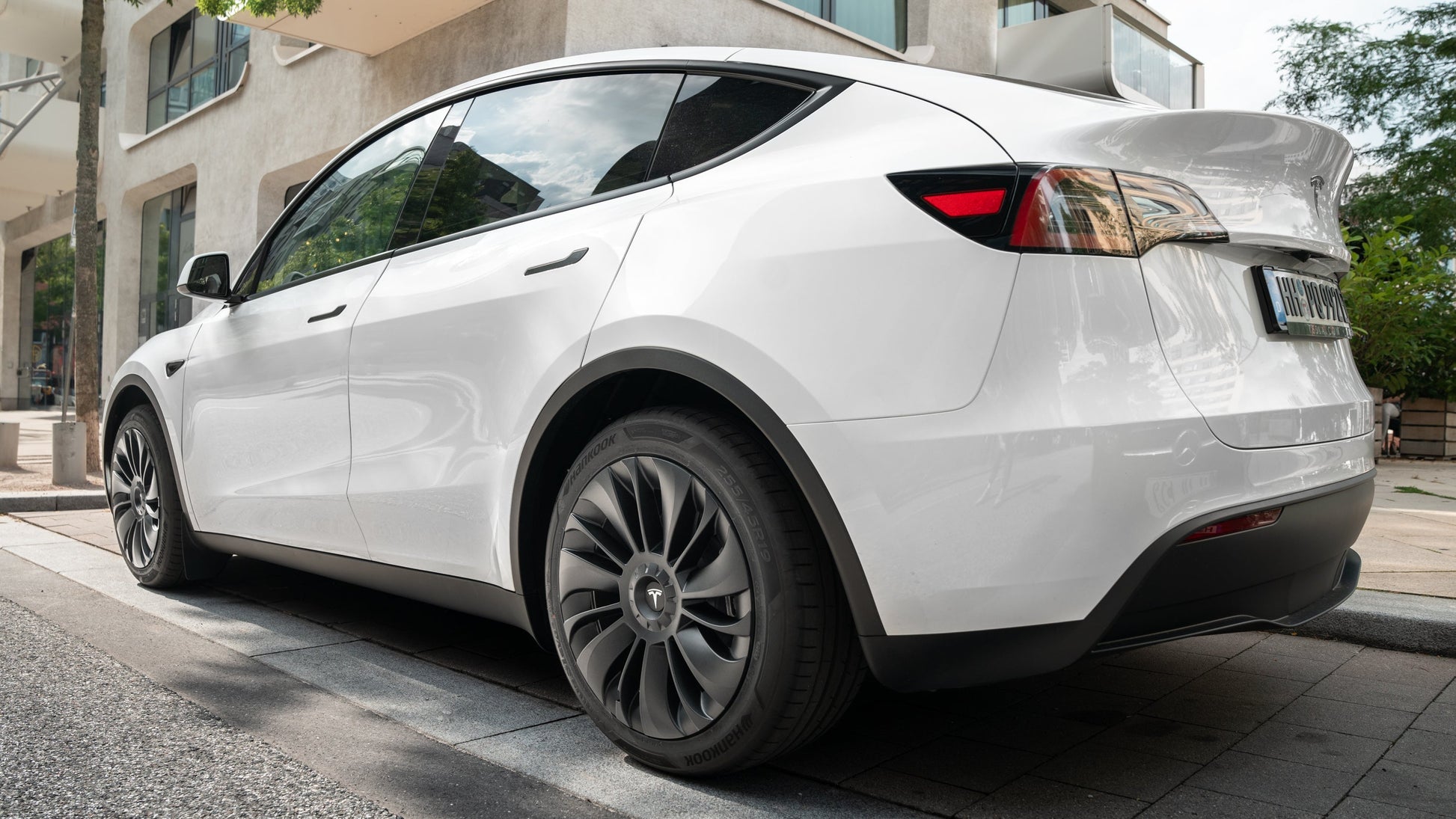 Performance Radkappen im Turbinen Design für das Tesla Model Y-4